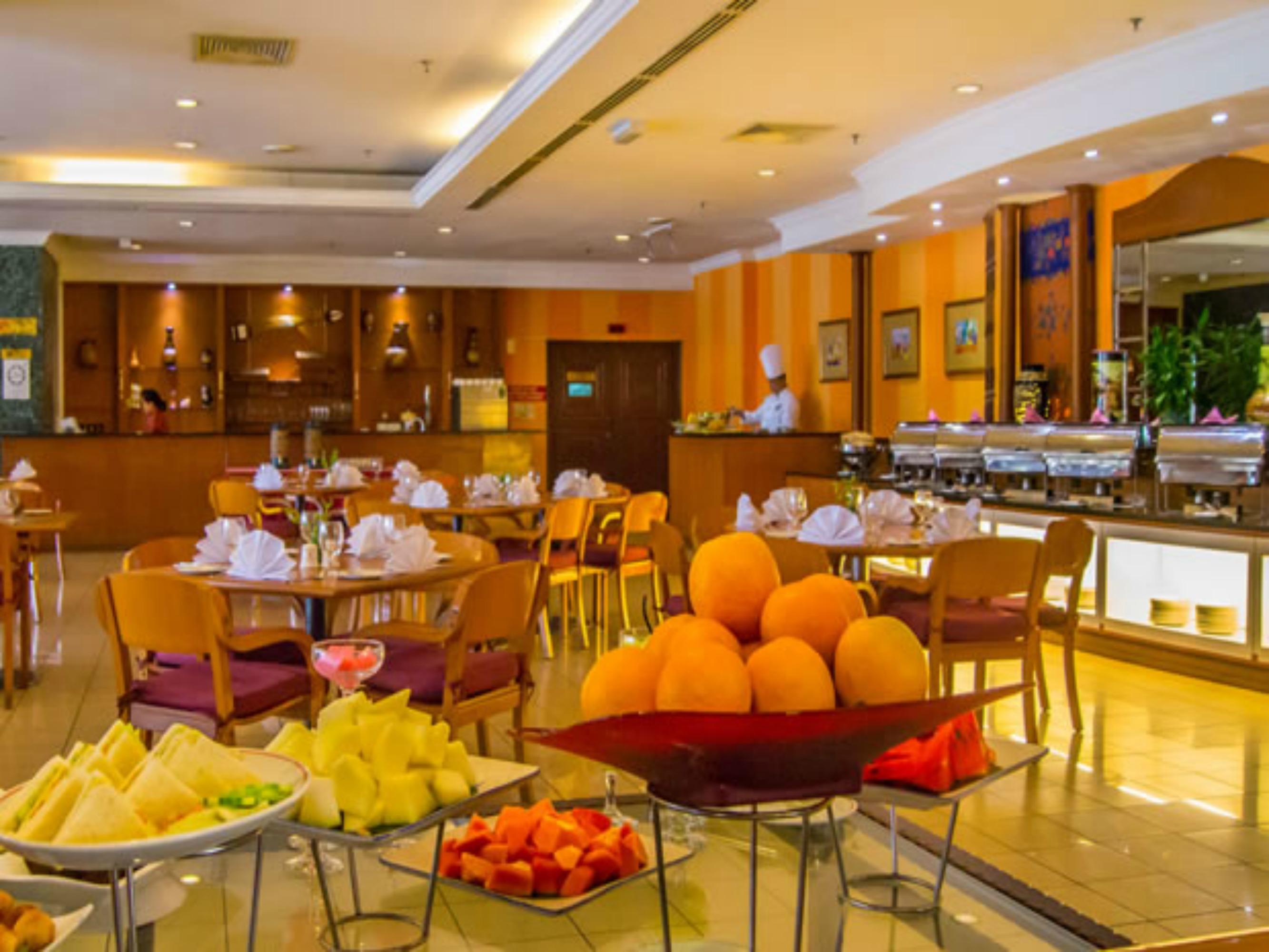 Hotel Grand Continental Kuching Zewnętrze zdjęcie