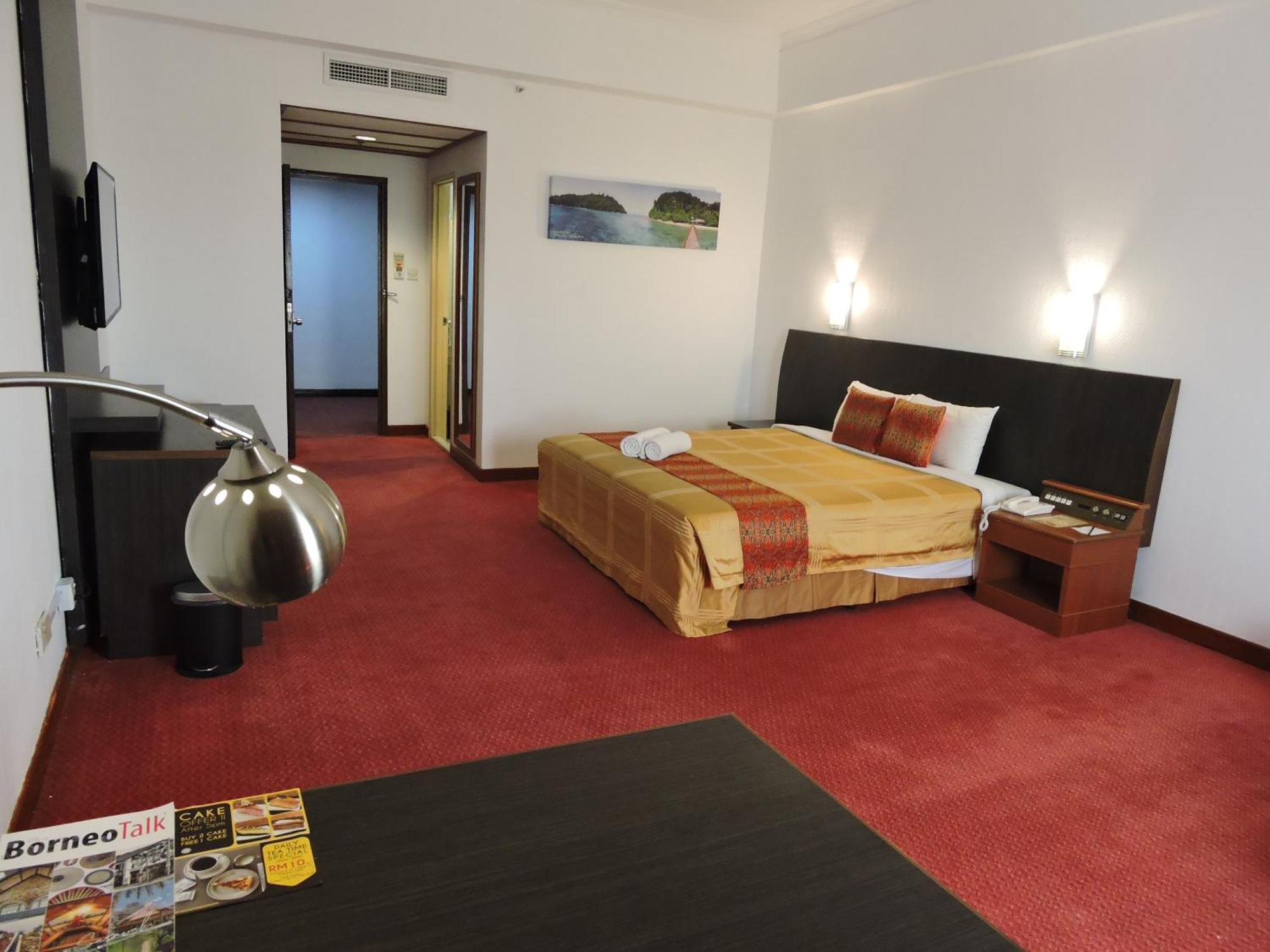 Hotel Grand Continental Kuching Zewnętrze zdjęcie