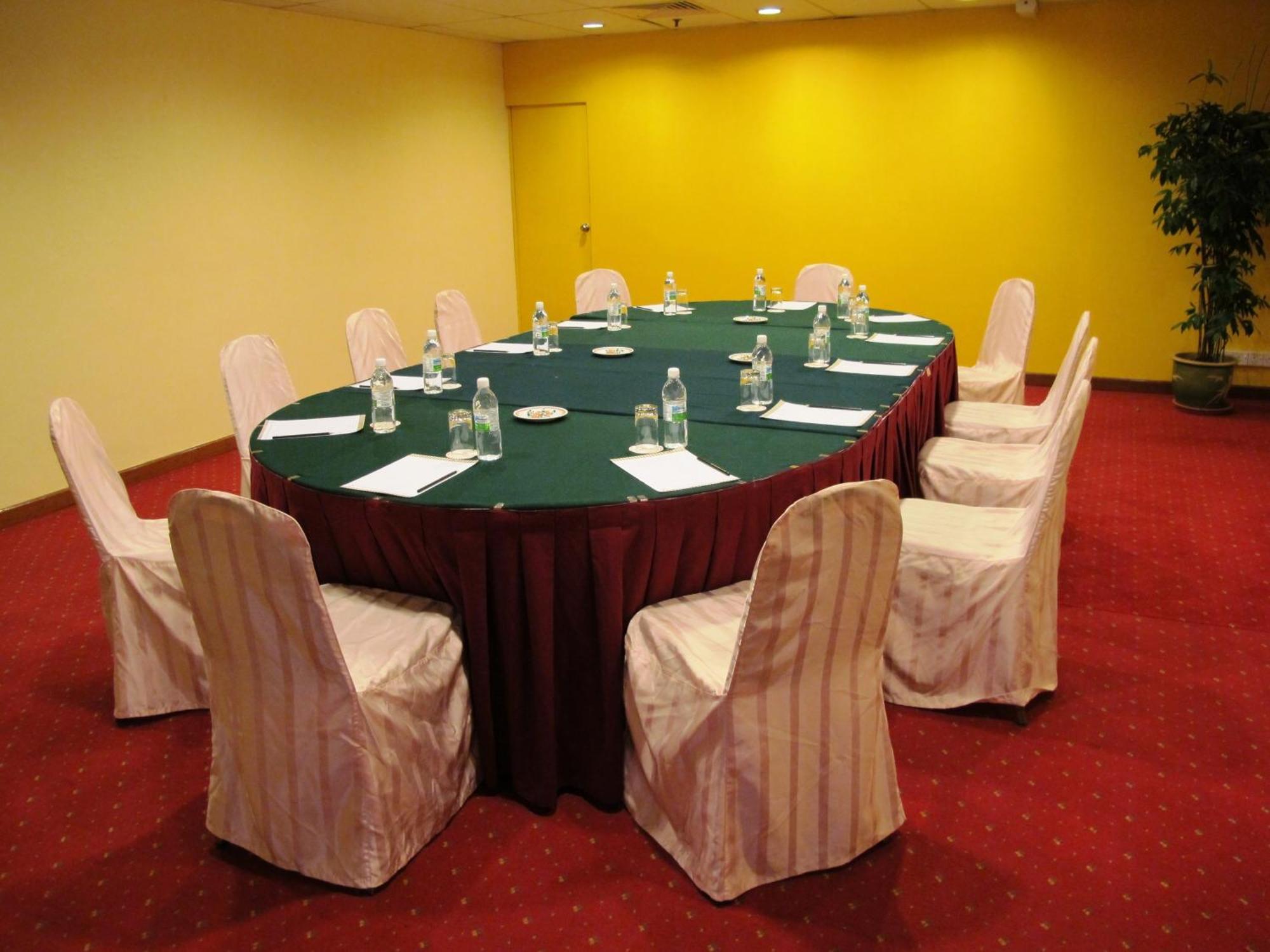 Hotel Grand Continental Kuching Zewnętrze zdjęcie